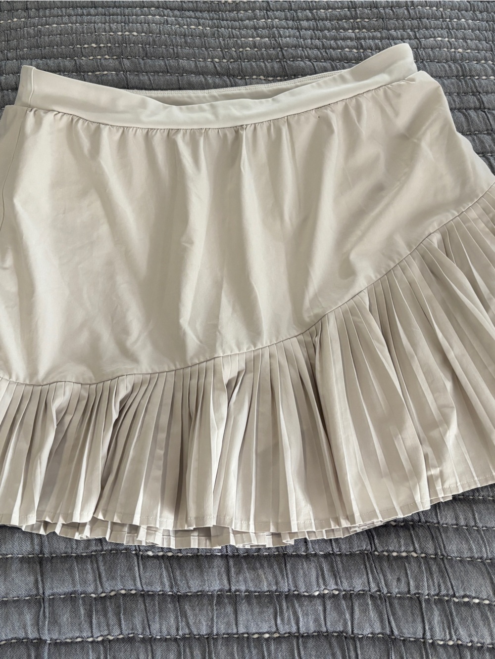 Spanx Pleated Hem Active Skort Light Tan "Oatmeal" - Size Large